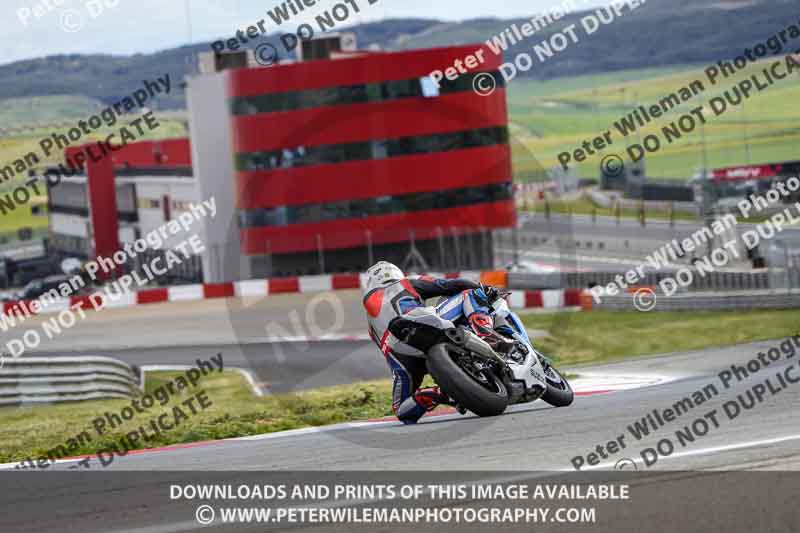 cadwell no limits trackday;cadwell park;cadwell park photographs;cadwell trackday photographs;enduro digital images;event digital images;eventdigitalimages;navarra;no limits trackdays;peter wileman photography;racing digital images;trackday digital images;trackday photos